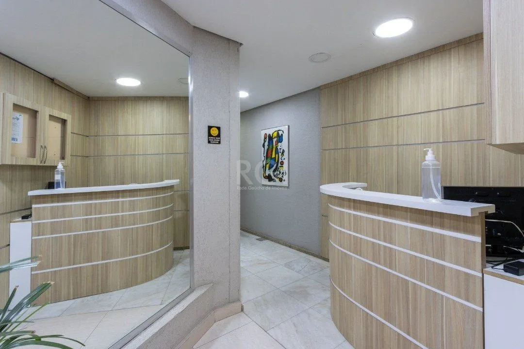 Imagem Sala em andar inteiro com 141,77 m2 privativos