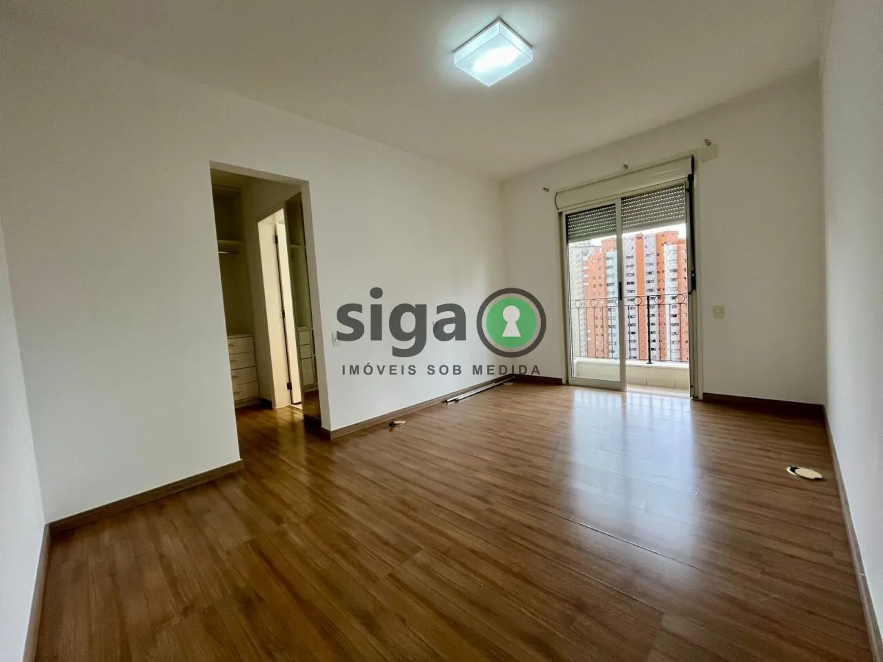 Imagem Apartamento de 260m2, com 4 suítes e 4 vagas no coração do Panamby
