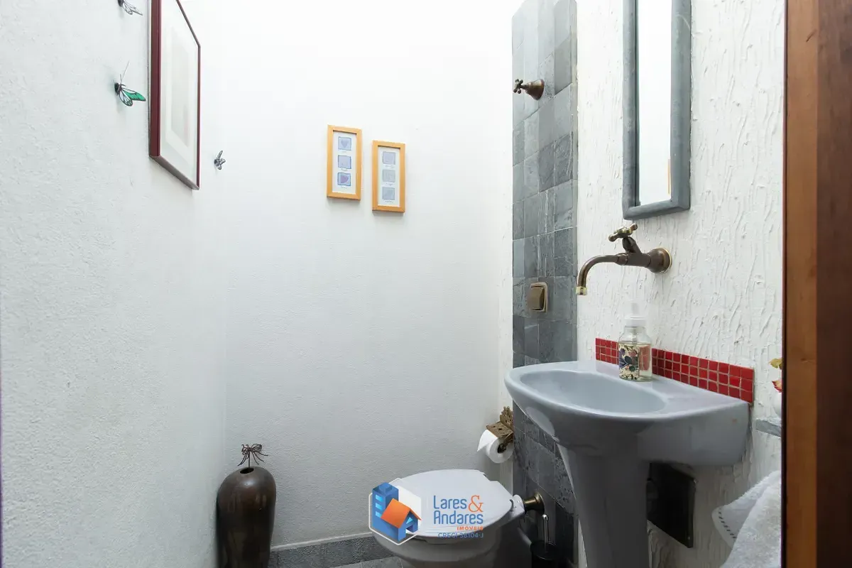 Imagem Casa para venda em Planalto Paulista com 3 quartos, sendo 2 suítes, 283m²