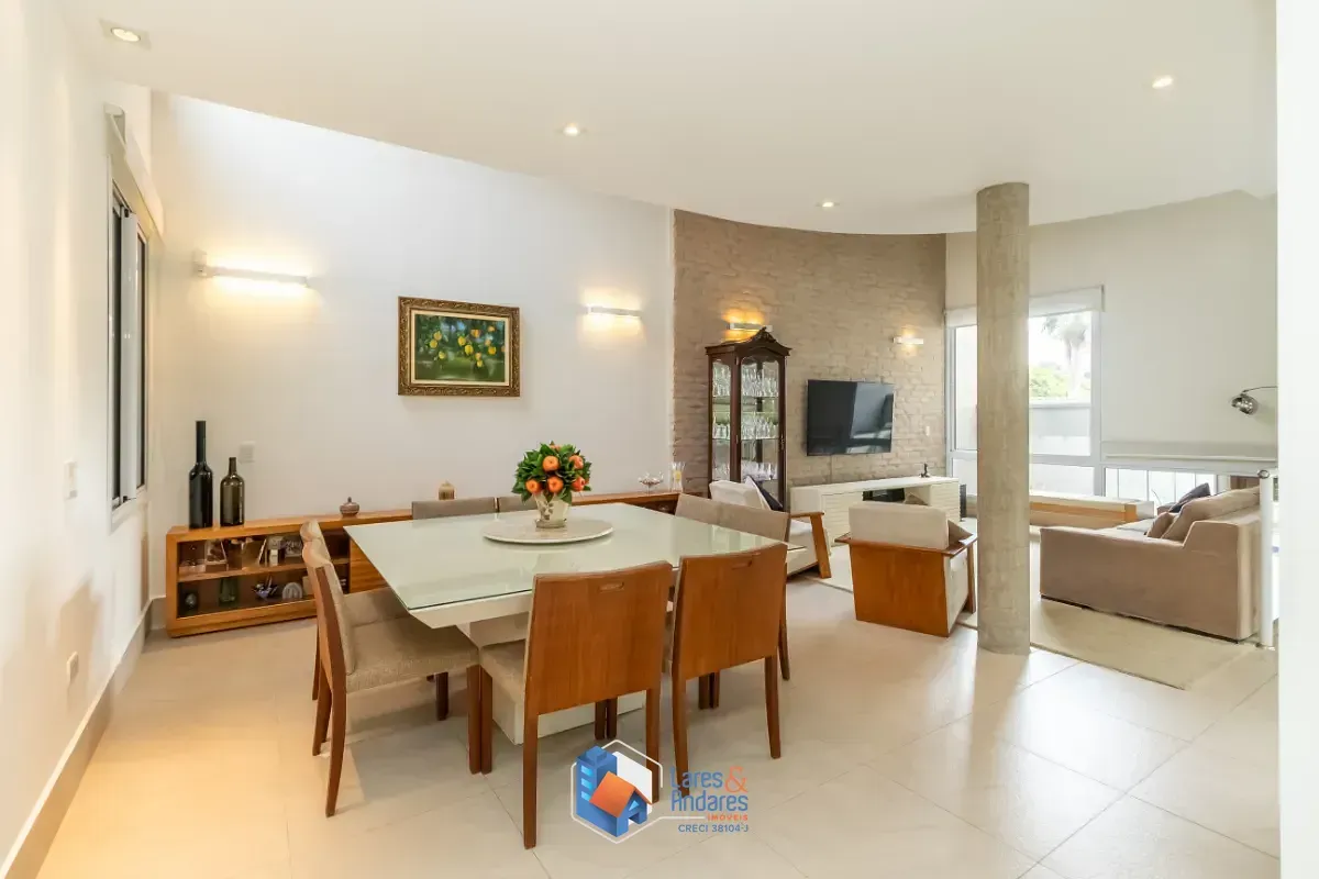 Imagem Sobrado para venda em Jardim Franca com 3 quartos, sendo 3 suítes, 400m²