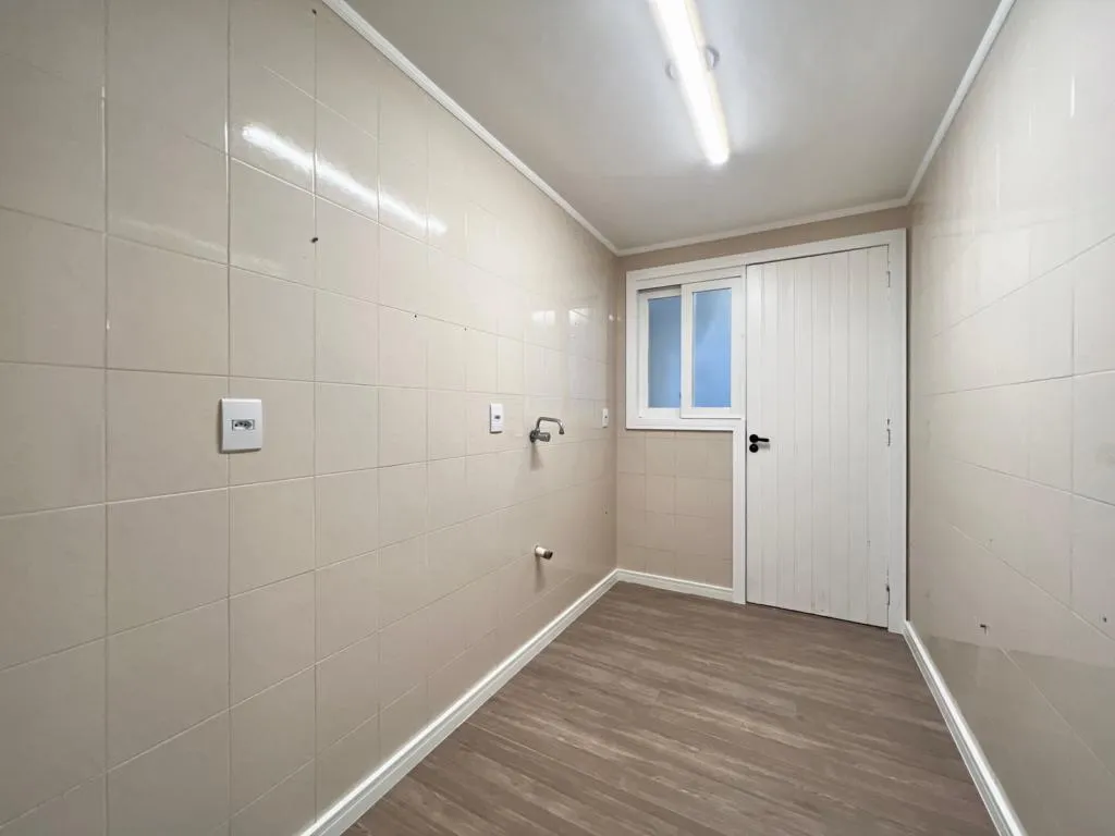 Imagem Apartamento 3Dormitórios dependência - Bairro Zona Nova