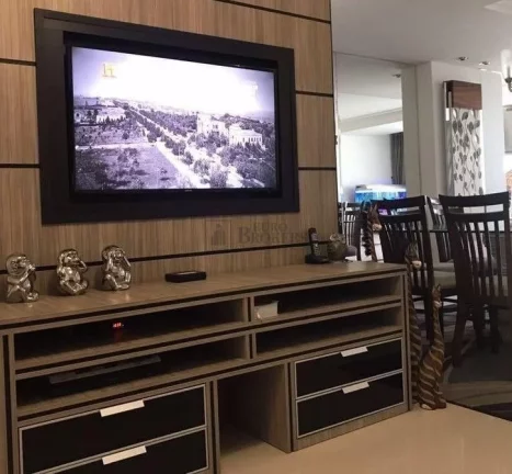Imagem Apartamento com 3 suítes no Centro Balneário Camboriú.