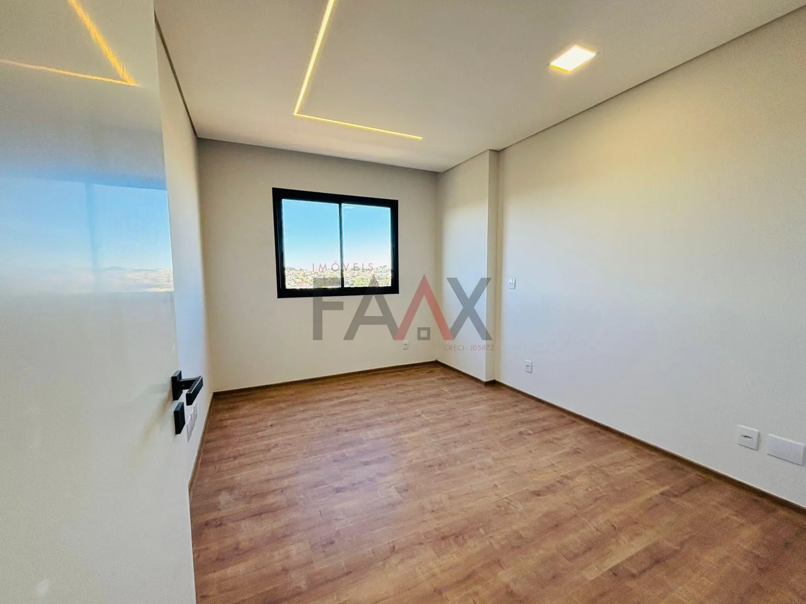 Imagem Apartamento venda Maestrale com Suíte e Área Gourmet no Bairro Santana