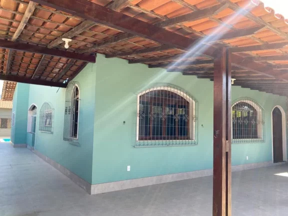 Imagem LINDA CASA COM 3 QUARTOS E 1 SUÍTE A VENDA COM PISCINA NA PRAIA DO MORRO GUARAPARI-ES