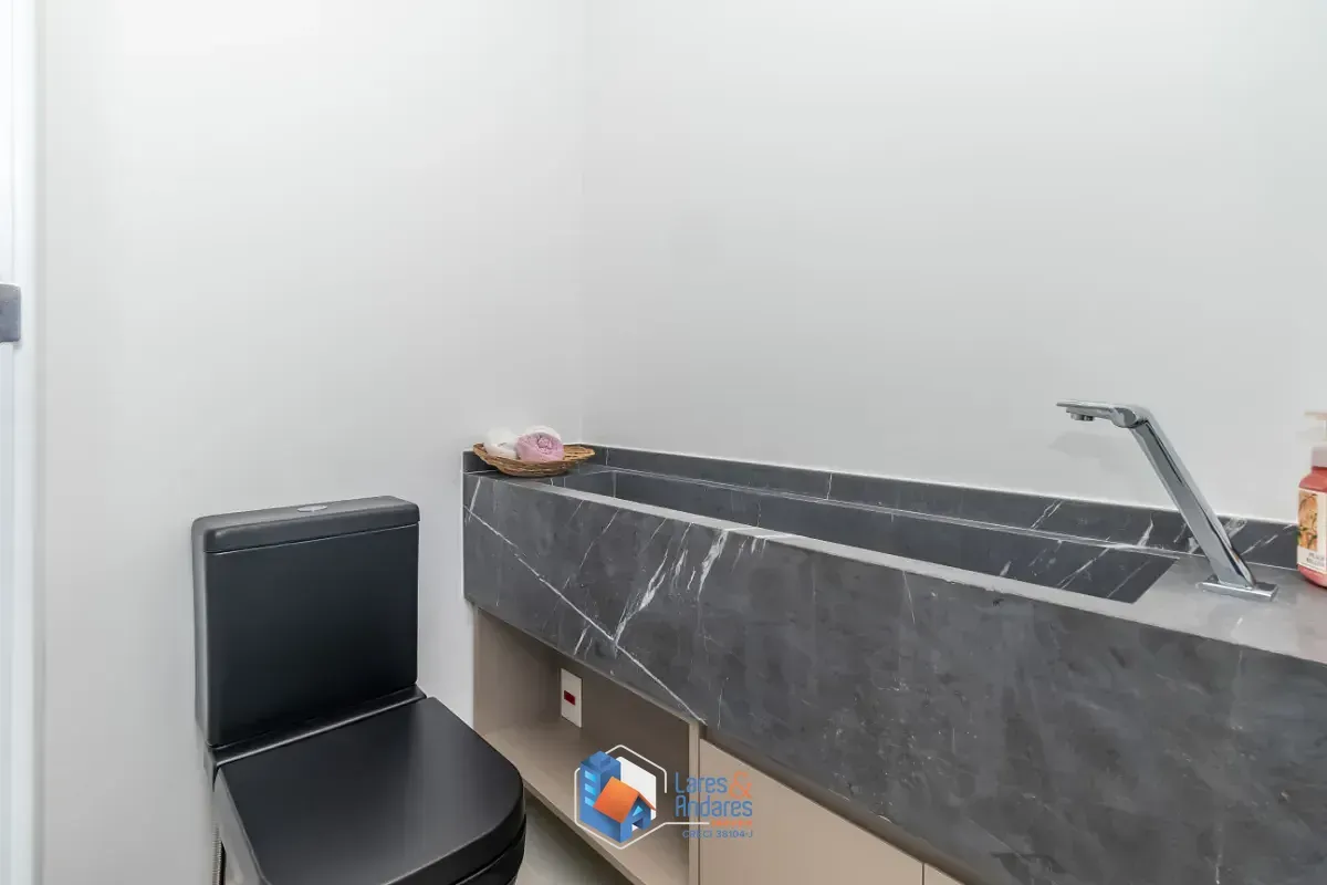 Imagem Apartamento para venda em Campo Belo com 3 quartos, sendo 3 suítes, 211m²