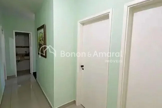 Imagem Casa à venda no Jardim Chapadão, em Campinas, com 193 m² de construção em um terreno de 300 m²...