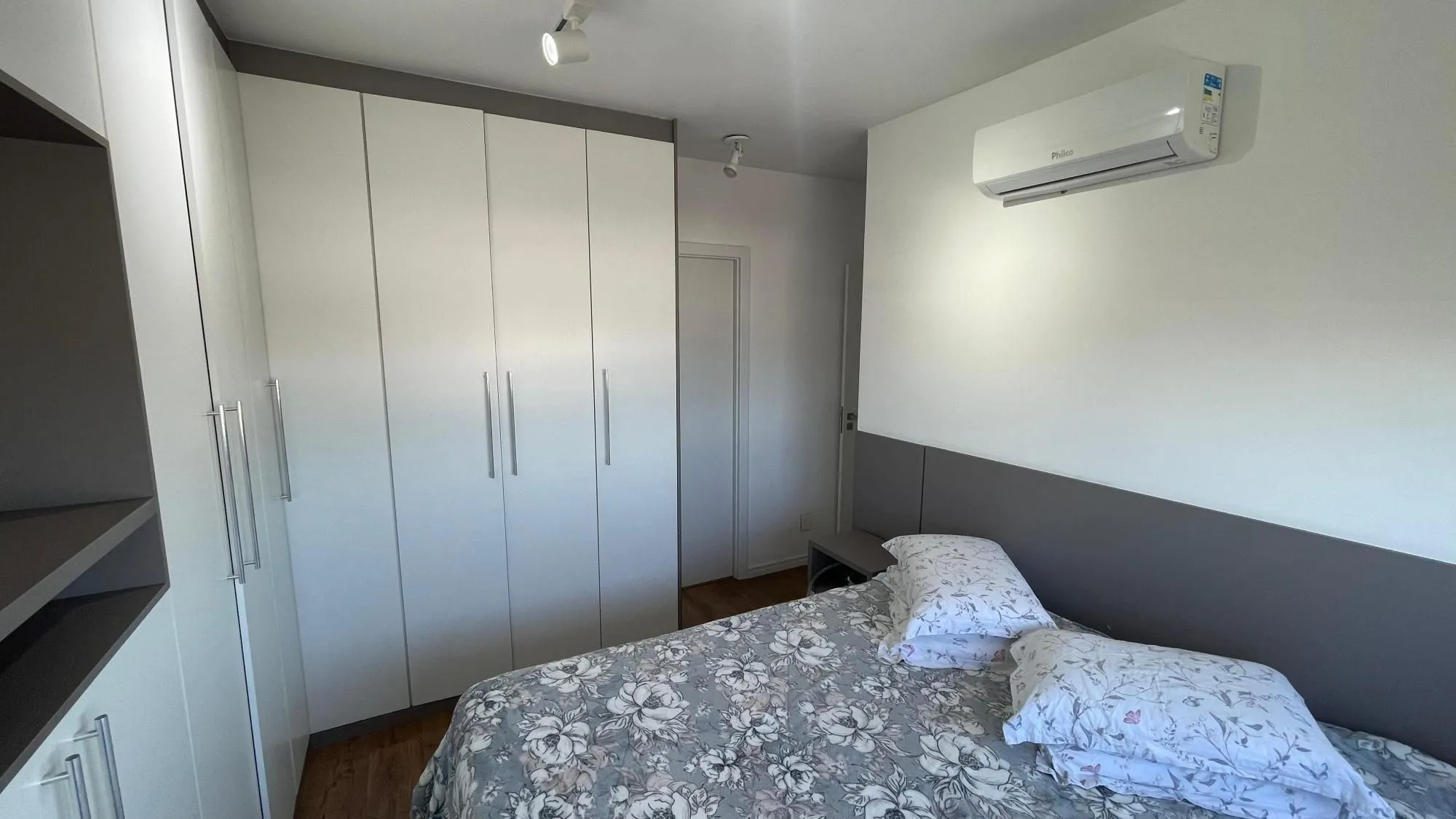 Imagem Apartamento 3 dormitórios, 1 suíte, semi-mobiliado com lazer completo - 76m²