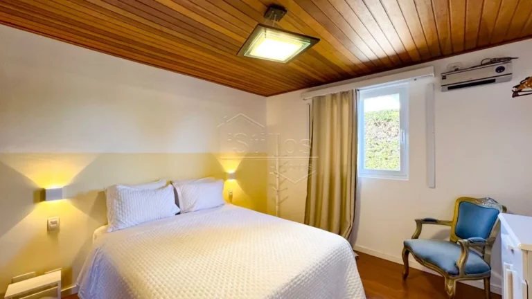 Imagem Casa de Condomínio em Campos do Jordão