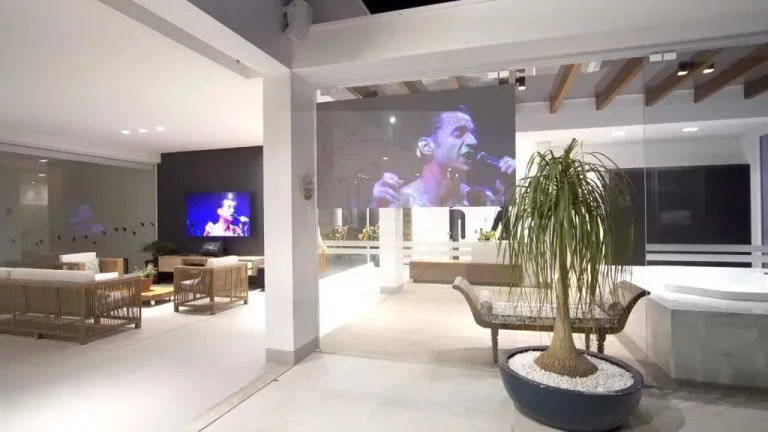 Imagem Casa em Escarpas do Lago, marina, 8 suites, 3 spa, elevador, sala de pilates, skypoll, cinematográfica