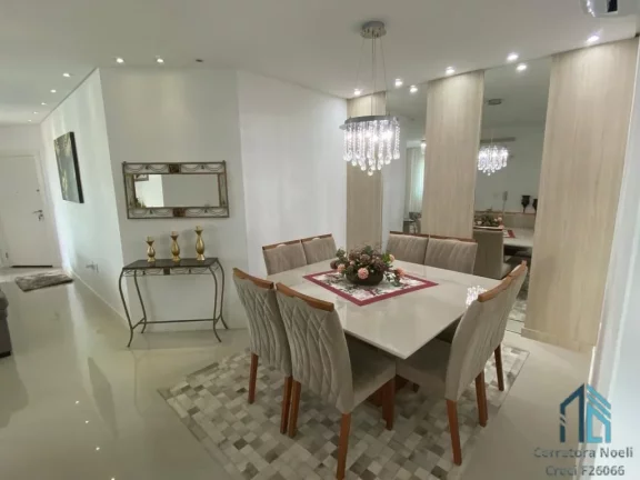 Imagem Apartamento lindo, 03 quartos, sendo 1 suíte e 2 Demi suítes, no coração da meia praia em Itapema SC