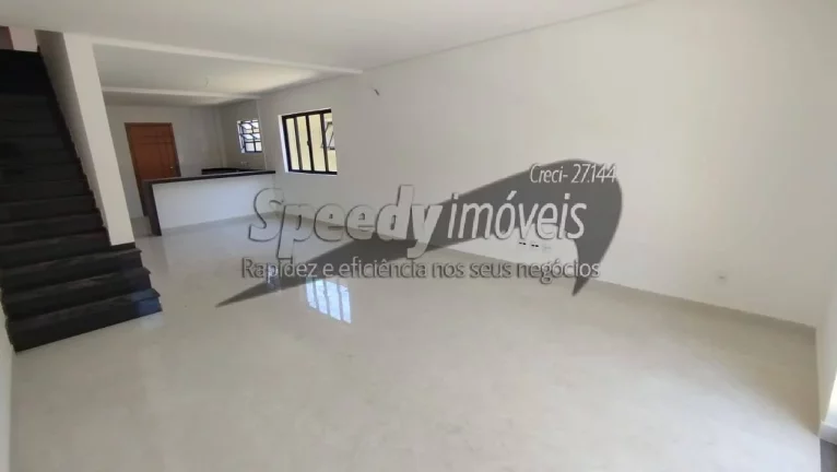 Imagem Casa em Santos 3 dormitórios, sobreposta alta bairro Embaré