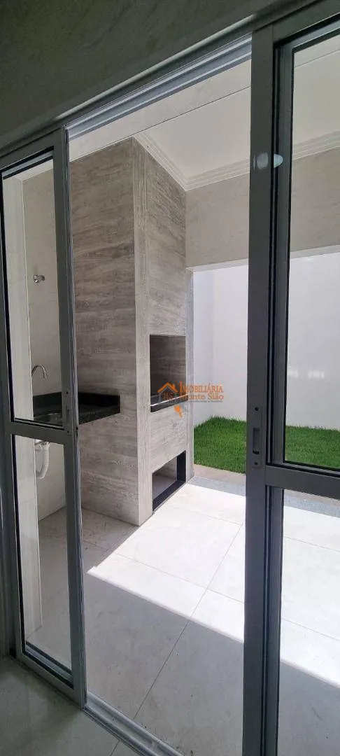 Imagem Sobrado com 3 dormitórios à venda, 114 m² por R$ 820.000,00 - Center Ville - Arujá/SP