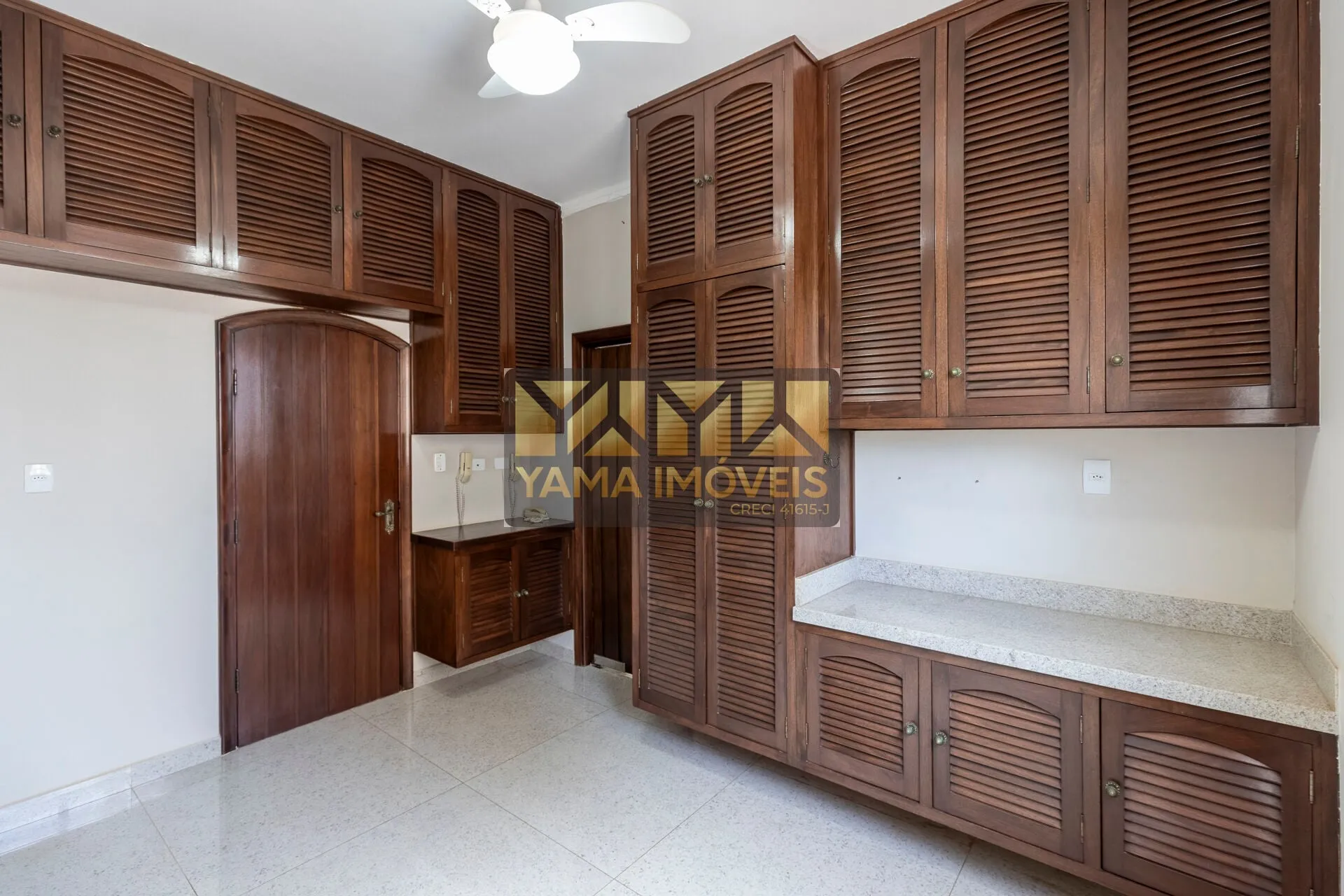 Imagem Condomínio Ouro Preto - Apartamento à venda no bairro Centro - Ribeirão Preto/SP