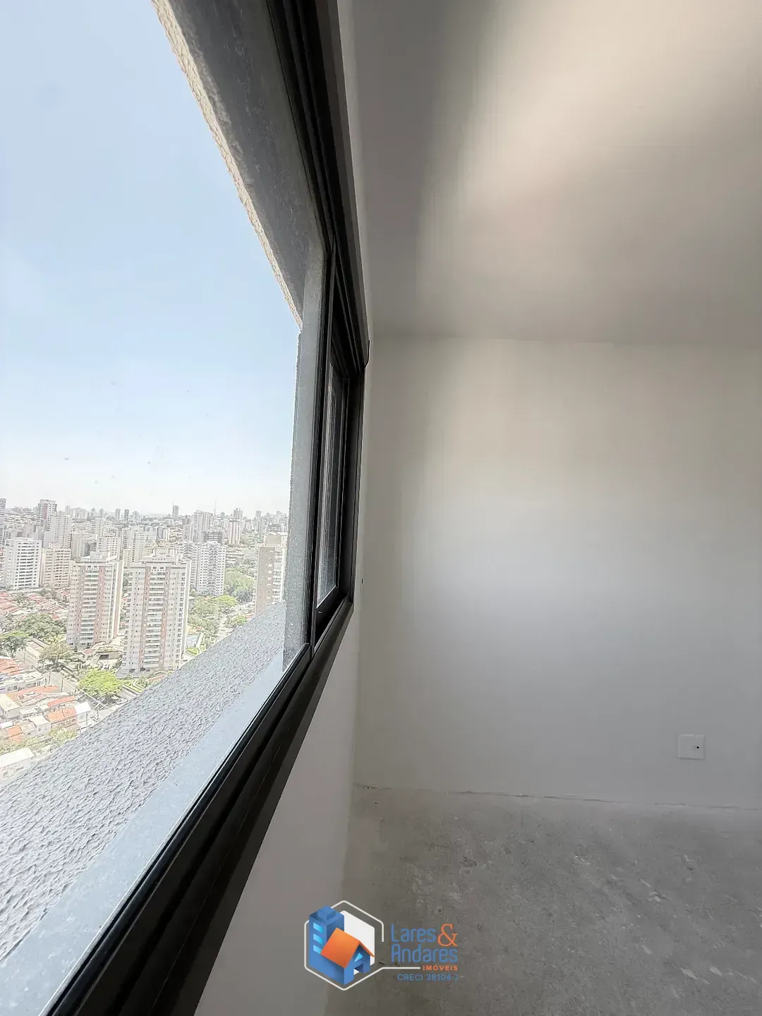 Imagem Apartamento para venda e locação em Pompeia com 2 quartos, sendo 1 suíte, 62m²
