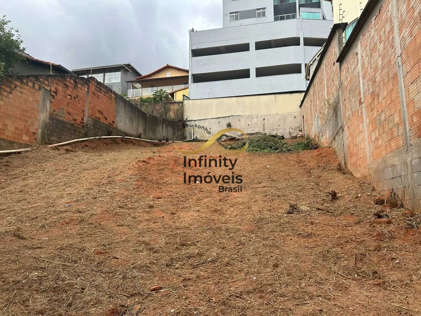 Imagem Loteamento à venda no bairro João Pinheiro - Belo Horizonte/MG