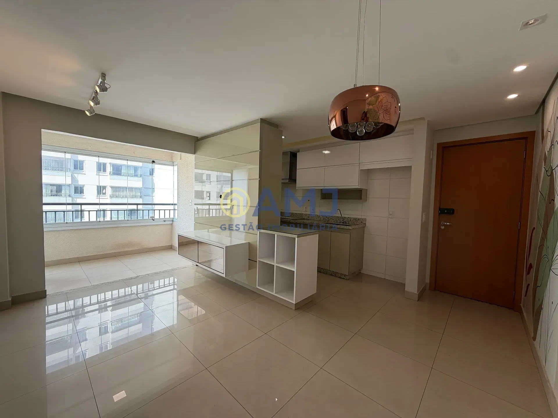 Imagem APARTAMENTO À VENDA | OPORTUNIDADE - PRAÇA SUDOESTE | VILA LUCY