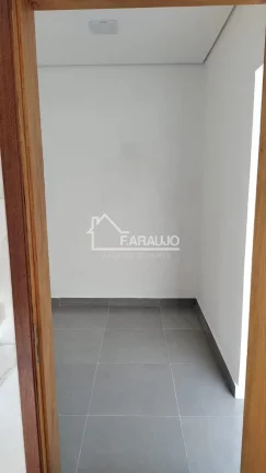 Imagem Casa à venda em Jardim Itanguá com 70m² 2 quartos, 2 vagas