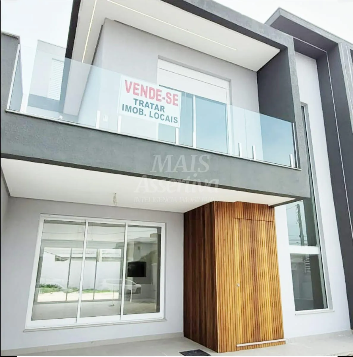 Imagem Excelente sobrado à venda em Xangri-Lá - 150m do mar