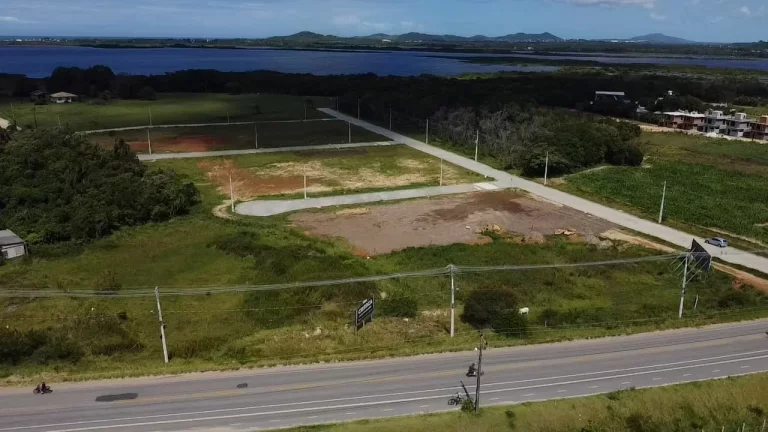 Imagem Terreno à venda no Loteamento Caminho da Lagoa, Garopaba-SC - Menor Preço!