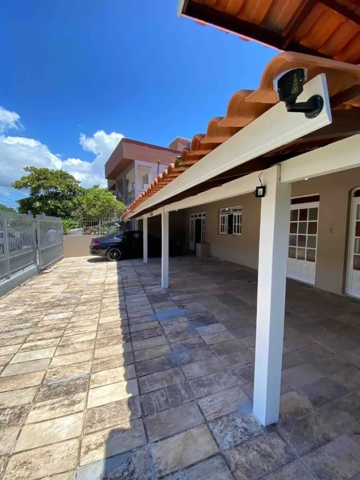 Imagem Casa com 4 dormitórios à venda, 280 m² por R$ 1.900.000,00 - Daniela - Florianópolis/SC