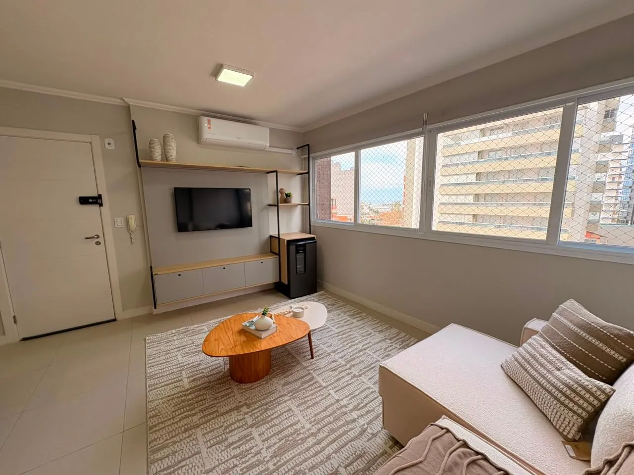 Imagem Apartamento à venda em Torres, Predial, com 2 quartos, 73.11m2