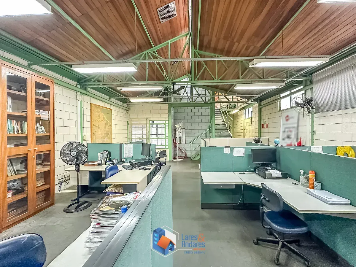 Imagem Casa comercial para venda em Água Branca, 436m²
