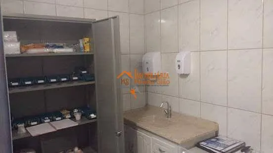 Imagem Chácara com 9 dormitórios à venda, 1260 m² por R$ 1.750.000,00 - Água Azul - Guarulhos/SP