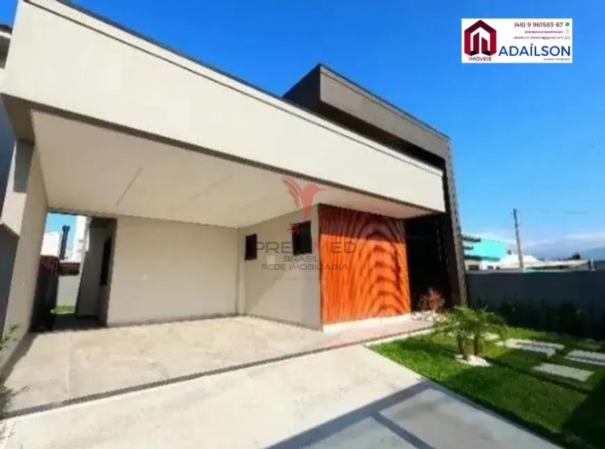 Imagem Casa com 3 Quartos e 2 banheiros à Venda, 99 m² por R$ 735.000 Há 5 minutos de centro