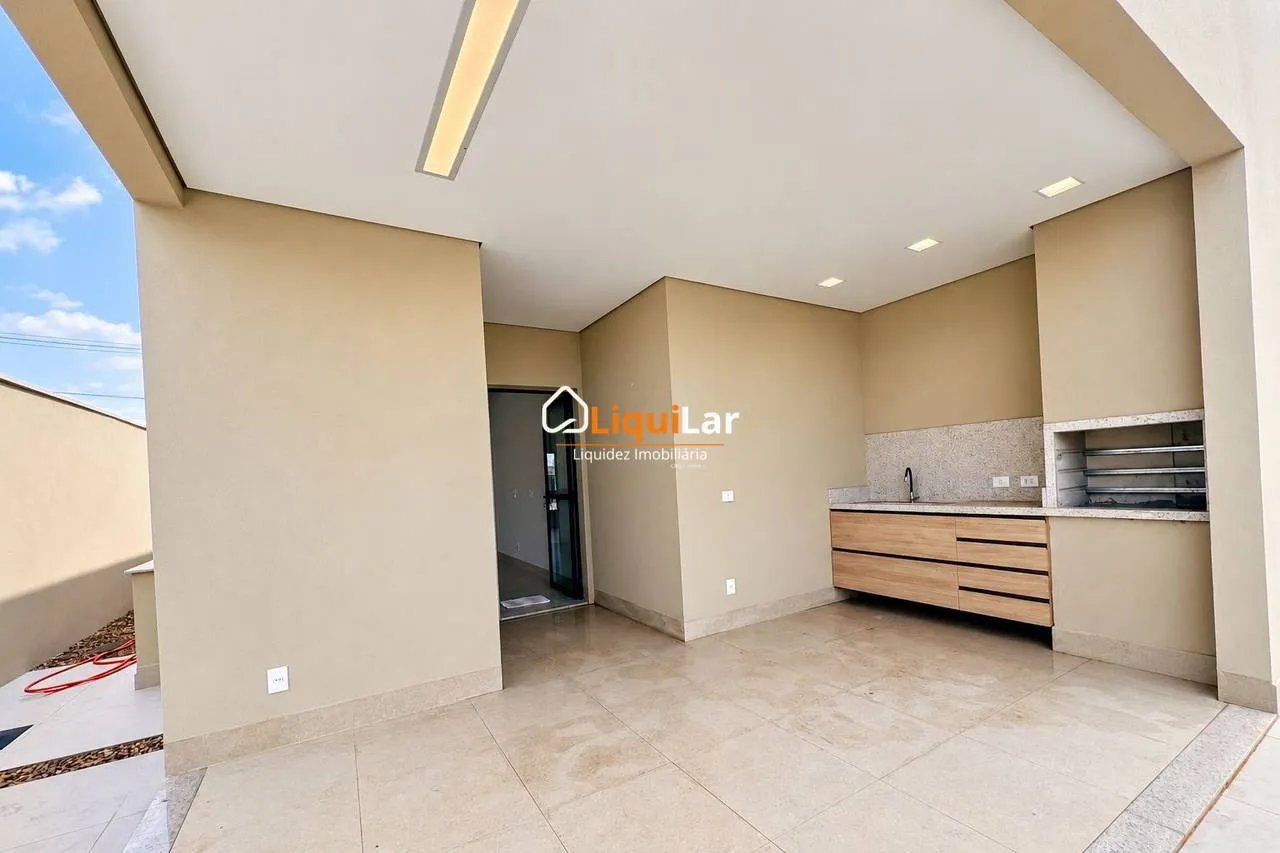 Imagem Casa moderna com varanda gourmet no Reserva Santa Inês - conforto, segurança e alto padrão em condomínio fechado
