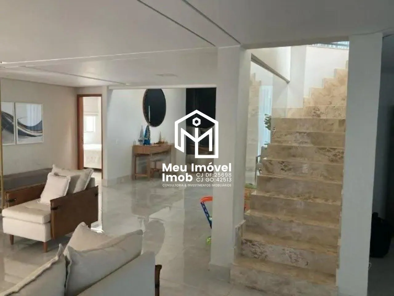 Imagem SHA Conjunto 6 Arniqueiras Res Village 5 Quartos 767 m²