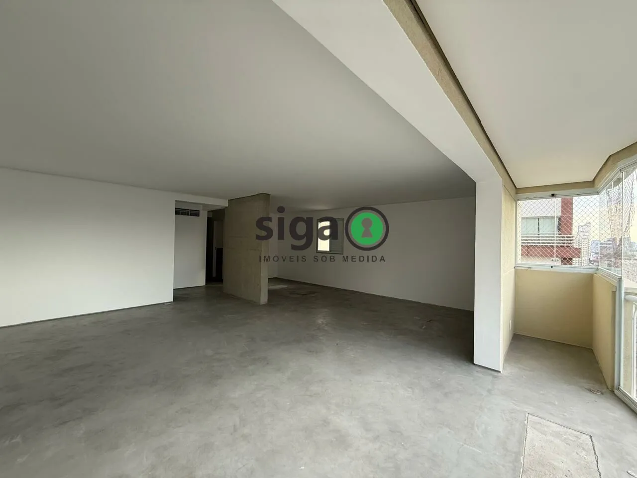 Imagem Alto Padrão no Tatuapé: 174m² com Suítes Impecáveis e 3 Vagas