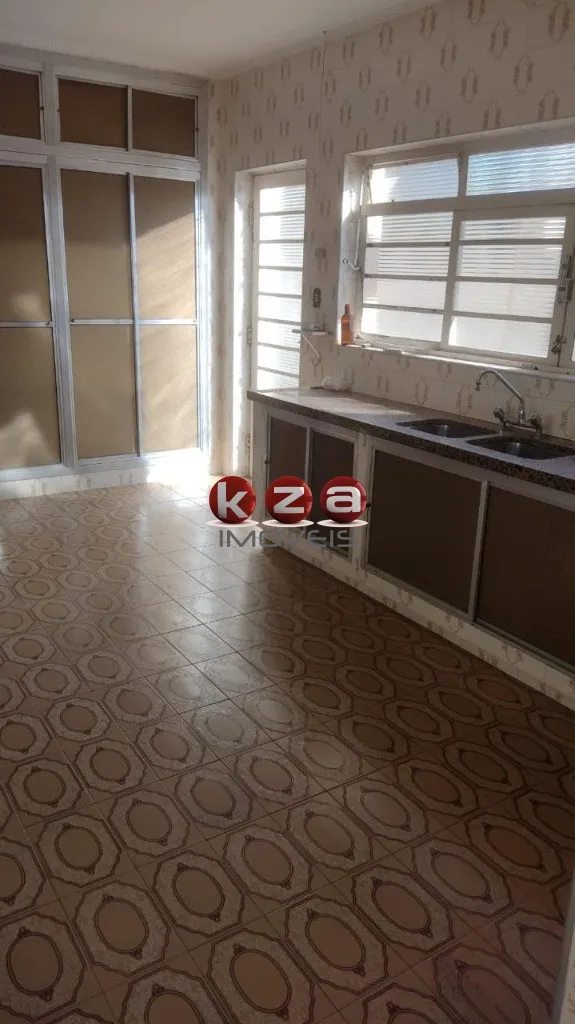 Imagem Oportunidade única: Casa comercial à venda ou locação no Centro de Vinhedo-SP, 2 quartos, 2 salas, 1 banheiro, 3 vagas, 134 m².
