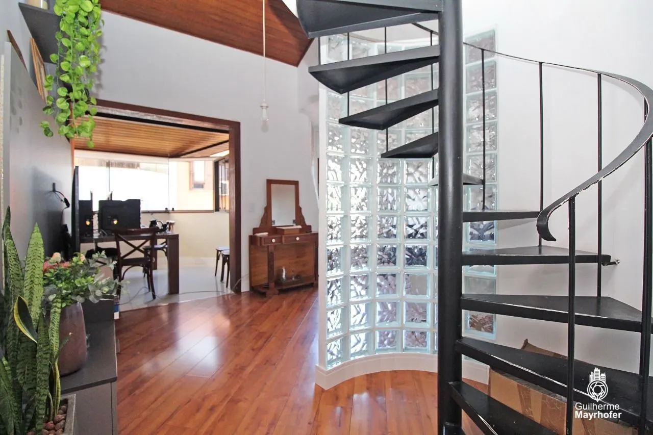 Imagem Cobertura para Venda - 217.04m², 3 dormitórios, 1 suites, 2 vagas - Tristeza
