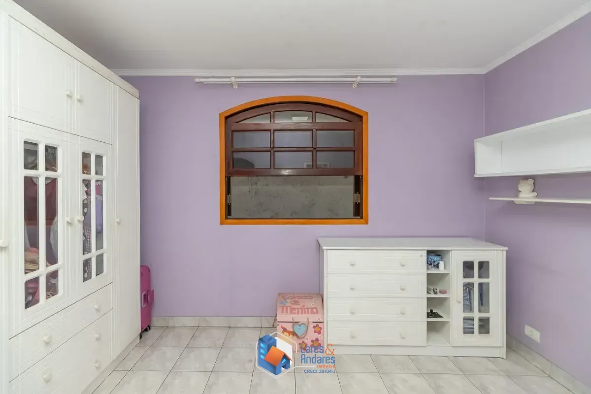 Imagem Sobrado para venda em Jardim Vivan com 3 quartos, sendo 1 suíte, 225m²