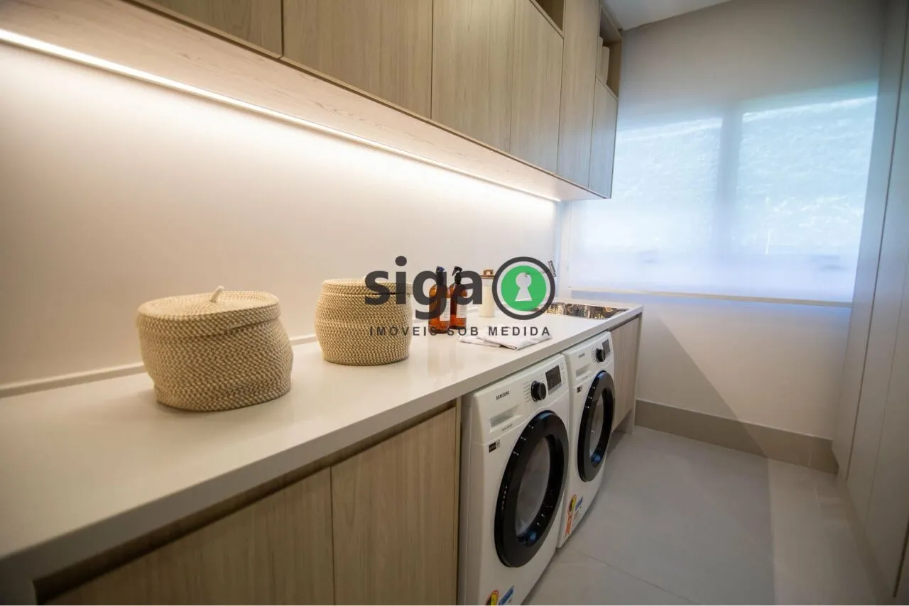 Imagem Apartamento Alto Padrão em Moema de 258 m² Próximo ao parque Ibirapuera