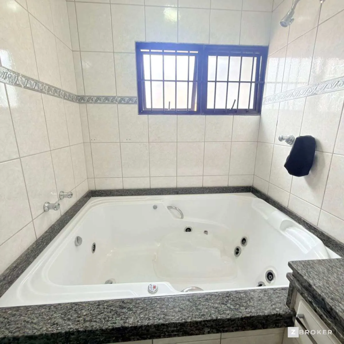 Imagem Casa à venda em São Paulo, Vila Palmeiras, com 4 quartos, 243m2