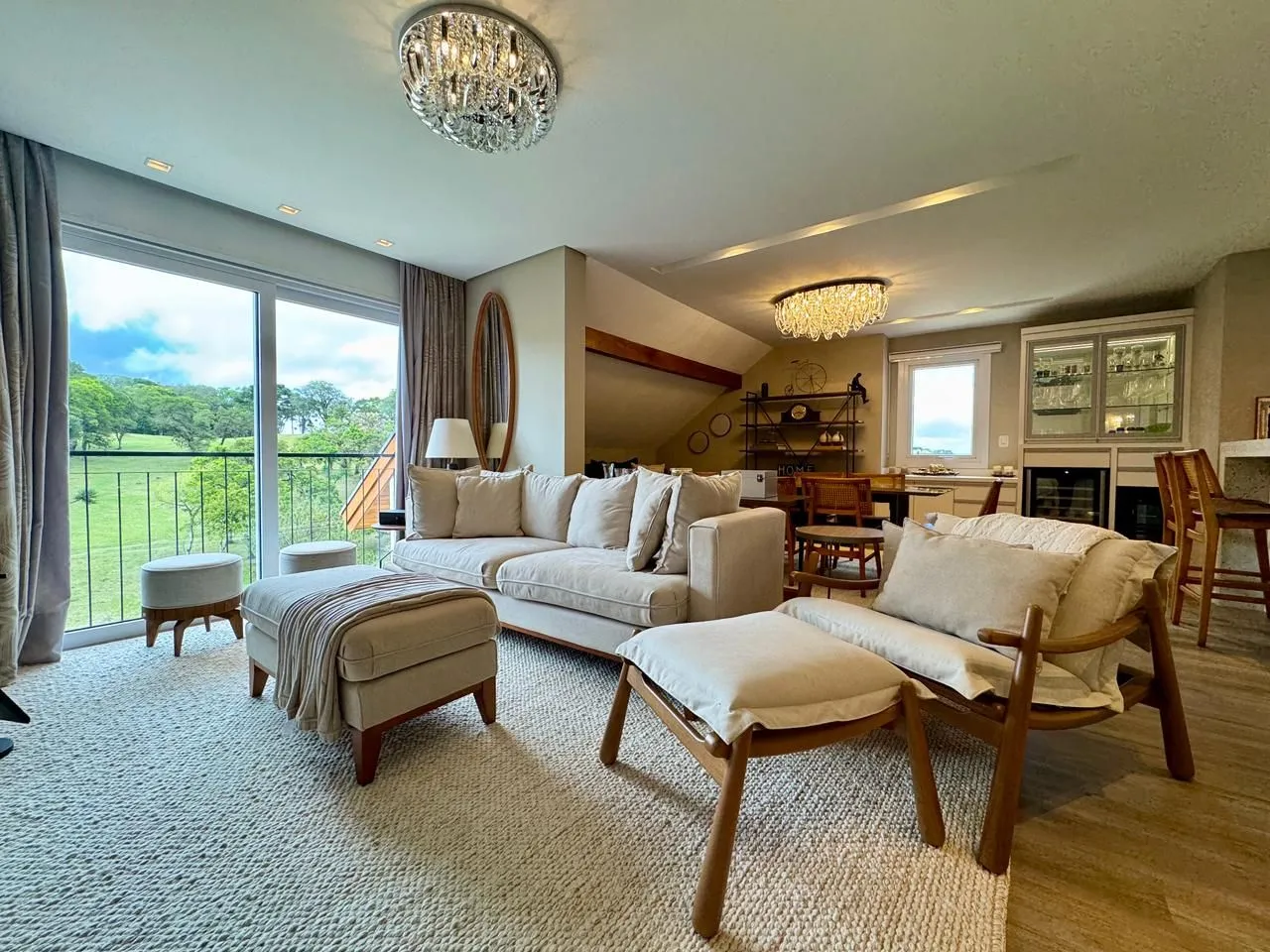 Imagem Apartamento à venda em Gramado, Centro, com 3 quartos, 180m2