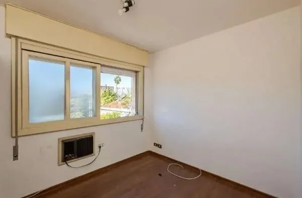 Imagem Apartamento na Cidade Baixa de 3 dormitórios e 1 vaga DESOCUPADO