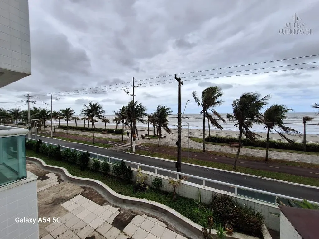 Imagem Apartamento 3 dormitórios sendo 01 suítes 2 vagas no coração do Solemar