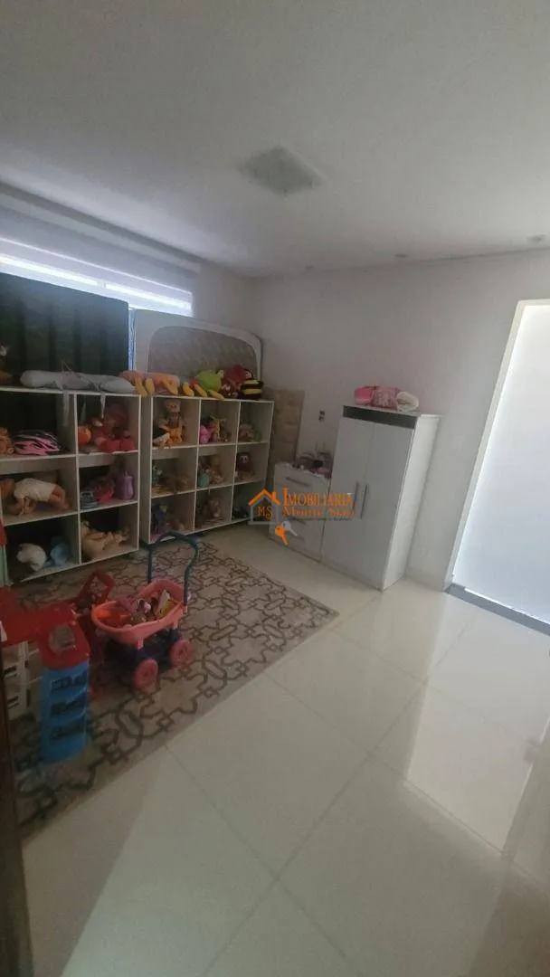 Imagem Sobrado com 4 dormitórios à venda, 200 m² por R$ 875.000,00 - Parque Flamengo - Guarulhos/SP