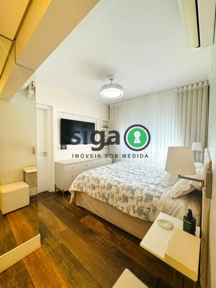 Imagem APARTAMENTO Á VENDA NO BROOKLIN COM 3 SUÍTES, 3 VAGAS, NO BROOKLIN COM PÉ DIREITO DUPLO! 175M²