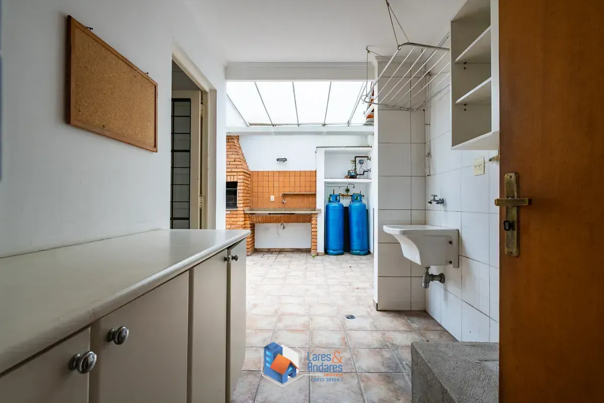 Imagem Casa de vila para venda em Campo Belo com 3 quartos, sendo 2 suítes, 172m²