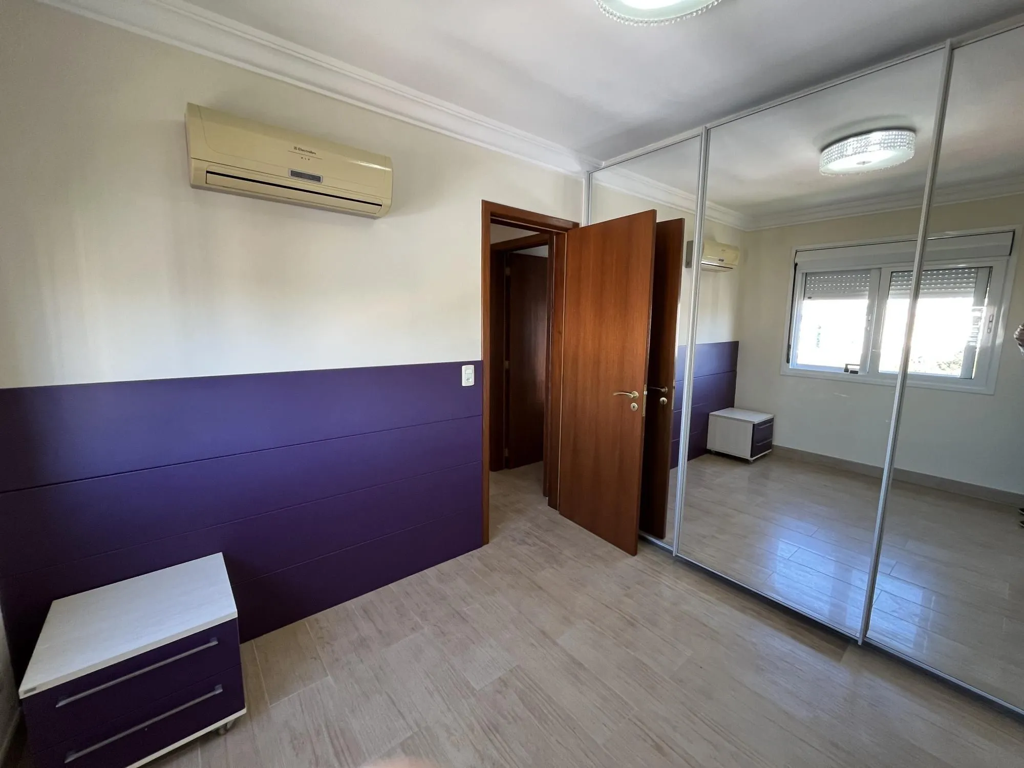 Imagem Apartamento de 3 quartos, suíte e 2 vagas de garagem no bairro Higienópolis POA