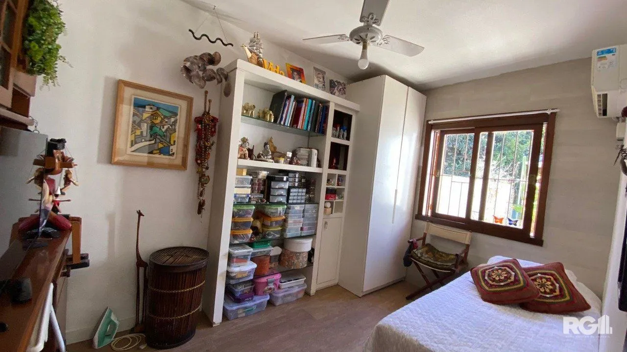Imagem CASA AMPLA 3 DORMITÓRIOS NO ANDAR SUPERIOR NA CIDADE BAIXA .