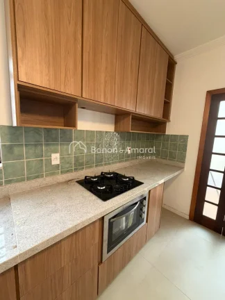 Imagem Ampla e confortável, esta excelente residência conta com 298m² de área construída, oferecendo e...