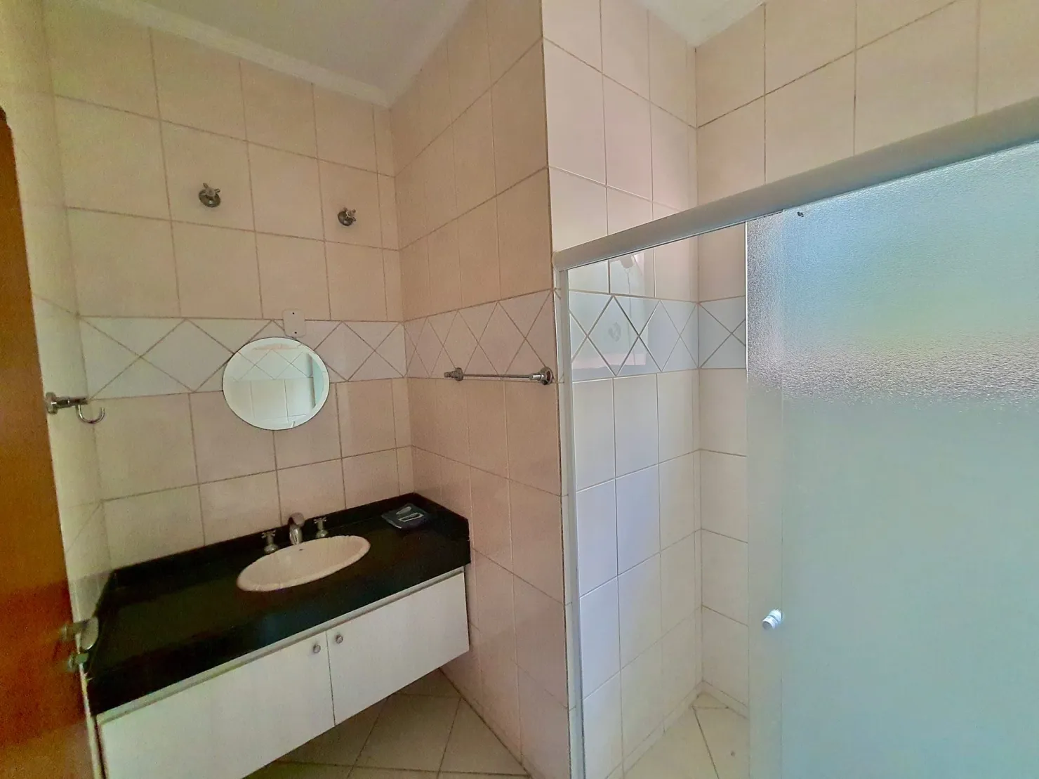 Imagem Casa à venda 3 Quartos, 1 Suite, 4 Vagas, 250M², Jardim Independência, Taubaté - SP | Residencial Recanto Verde