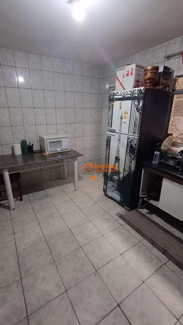 Imagem Sobrado com 5 dormitórios à venda, 300 m² por R$ 320.000,00 - Jardim Marilena - Guarulhos/SP