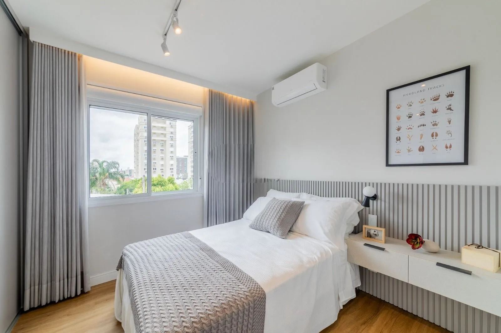 Imagem Apartamento à venda em Porto Alegre - pronto para morar, totalmente reformado.