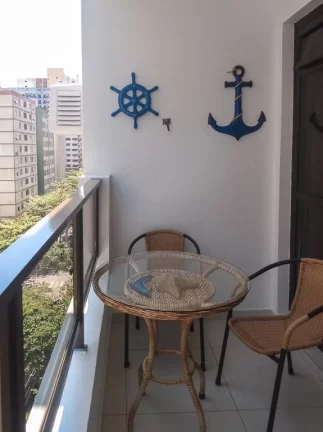 Imagem PITANGUEIRAS- CALÇADÃO , APARTAMENTO TOTALMENTE REFORMADO E DECORADO , GARAGEM NO PRÉDIO.