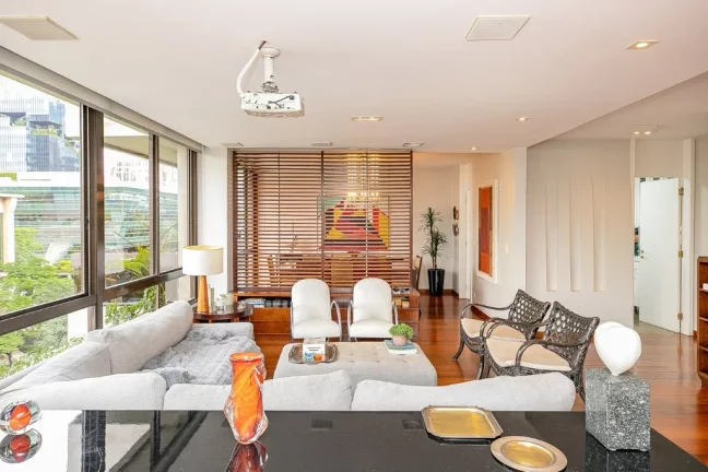 Imagem Apartamento à venda em São Paulo, Itaim Bibi, com 3 quartos, 225m2